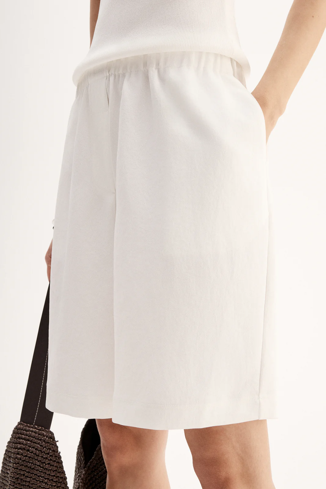 Sonia Short White - Image 2